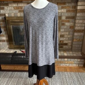 MICHAEL Michael Kors Gray and Black Long Sleeve Sweater Dress